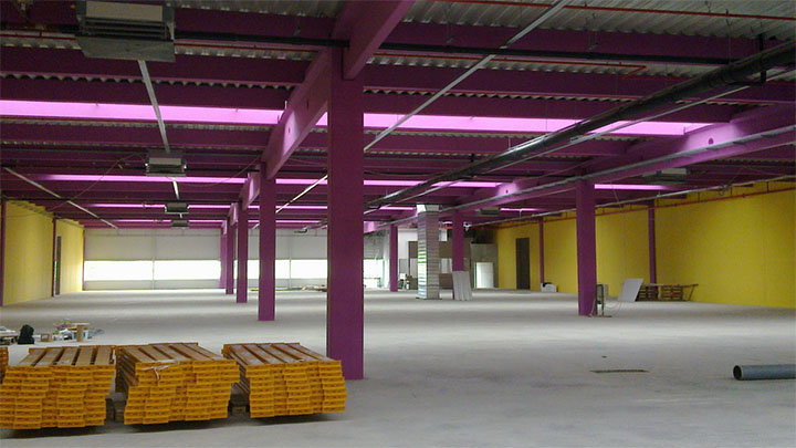 DM Logisztikai Központ